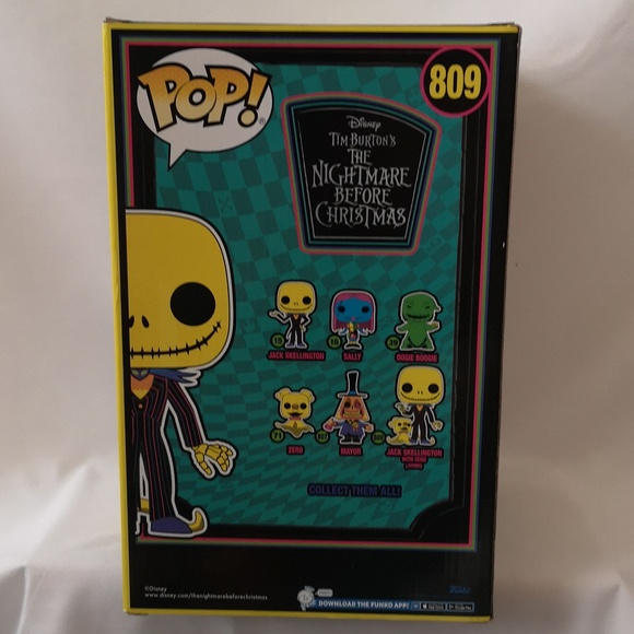 Brand New Disney Funko Pop 809 Jumbo Extra Large Jack Skellington & Zero *glows* - Picture 7 of 8